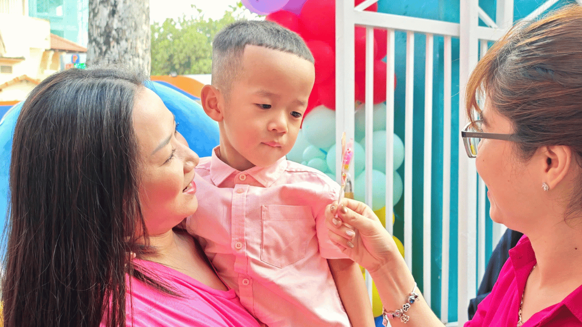 Chọn trường mầm non cho con: Công lập hay tư thục?