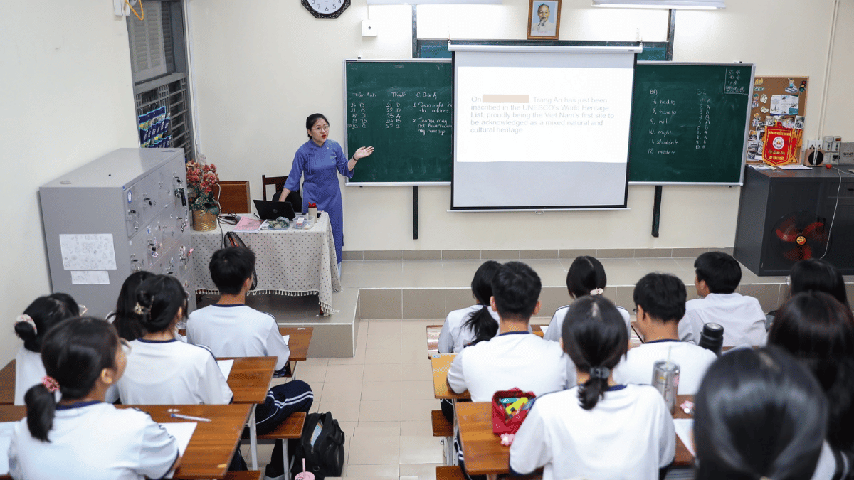 Tiếng Anh thành ngôn ngữ thứ hai: Giáo viên cũng cần phải học
