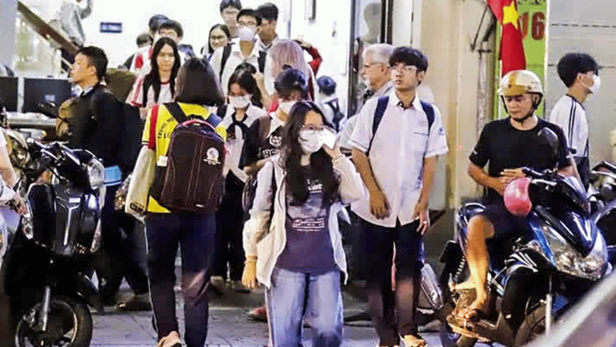 Bộ GD-ĐT siết dạy thêm, yêu cầu báo cáo quan hệ giữa giáo viên và chủ cơ sở