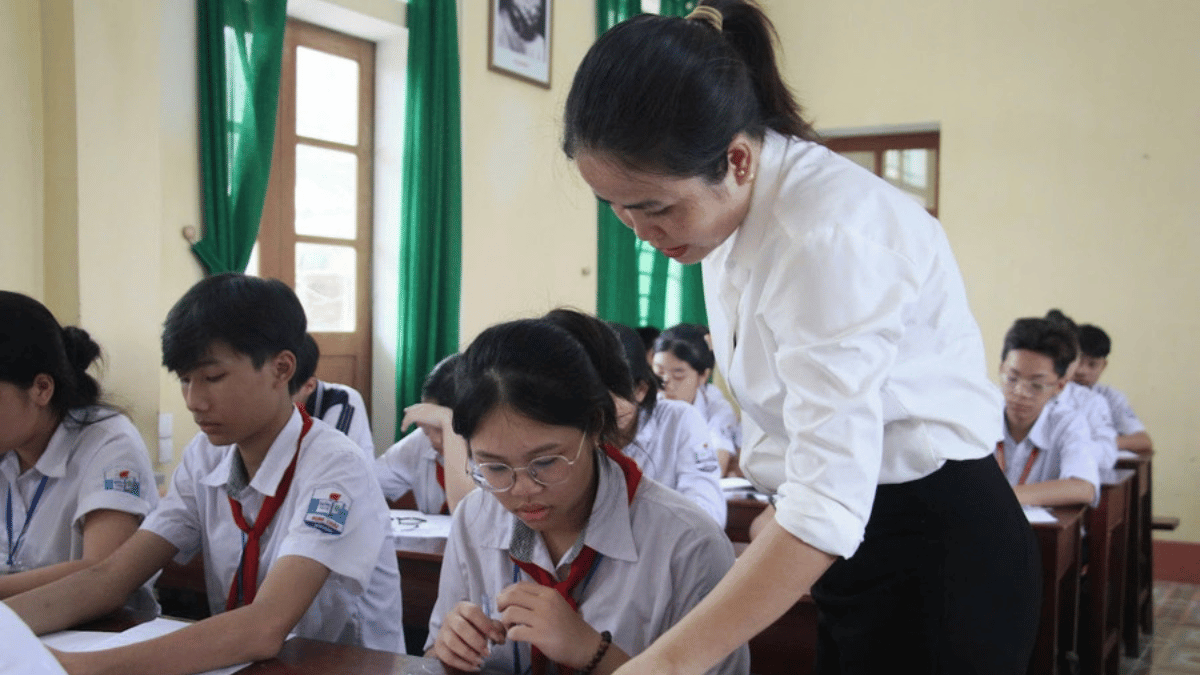 Đồng hành cùng con ôn thi vào lớp 10: Ranh giới giữa động lực và áp lực